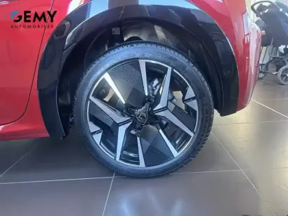 Photo 10 Peugeot 208  Hybrid 110 e-DCS6