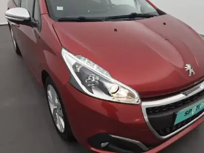 Photo 15 Peugeot 208  PureTech 82ch S&S BVM5