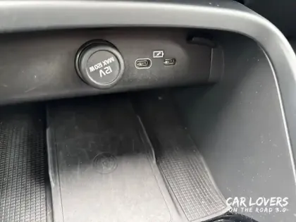 Photo 20 Volvo C40  Recharge 231 ch 1EDT