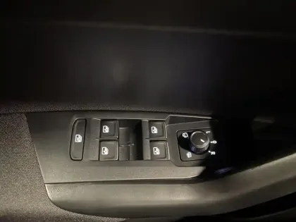 Photo 6 Volkswagen Taigo  1.5 TSI 150 DSG7