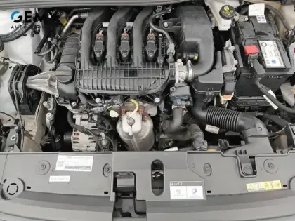 Photo 55 Peugeot 208  PureTech 75 S&S BVM5