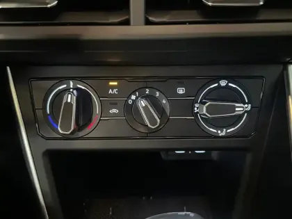 Photo 21 Volkswagen Polo  1.0 TSI 95 S&S DSG7