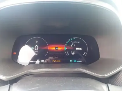 Photo 14 Renault Clio  E-Tech full hybrid 145 ch GSR2