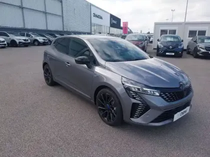 Photo 6 Renault Clio  E-Tech full hybrid 145 ch GSR2