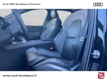 Photo 19 Volvo Xc60 T6 AWD Hybride rechargeable 253 ch+145 ch Geartronic 8 Black Edition