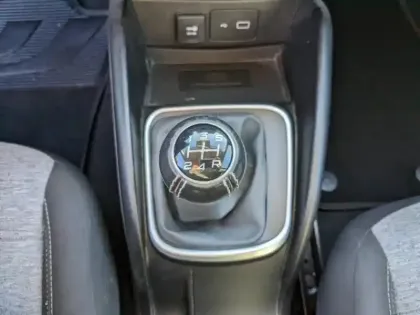 Photo 13 Fiat Tipo  Cross 1.0 FireFly Turbo 100ch S/S Cross