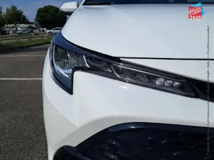 Photo 12 Toyota Corolla  1.8 140ch Dynamic MY24