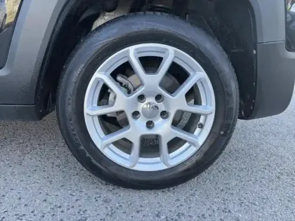 Photo 10 Jeep Renegade  1.6 MultiJet 120ch Limited BVR6