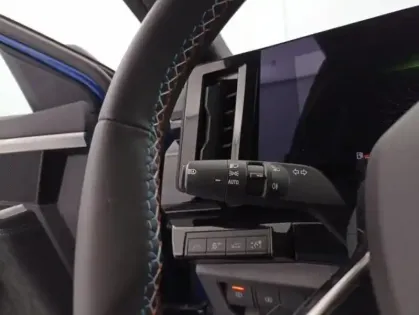 Photo 12 Renault Austral  1.2 E-Tech full hybrid 200ch Iconic esprit Alpine- 24