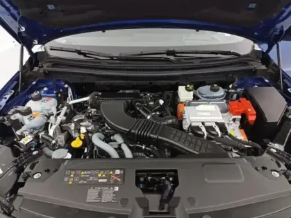 Photo 7 Renault Austral  1.2 E-Tech full hybrid 200ch Iconic esprit Alpine- 24