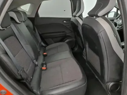 Photo 14 Renault Captur  1.6 E-Tech Plug-in 160ch Intens