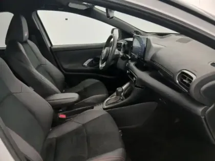 Photo 13 Toyota Yaris  116h GR Sport 5p MY22