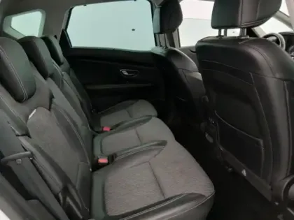 Photo 7 Renault Scenic  1.3 TCe 140ch Intens EDC - 21