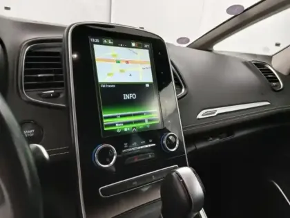 Photo 14 Renault Scenic  1.3 TCe 140ch Intens EDC - 21