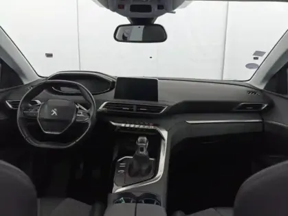 Photo 12 Peugeot 3008  1.2 PureTech 130ch S&S Allure