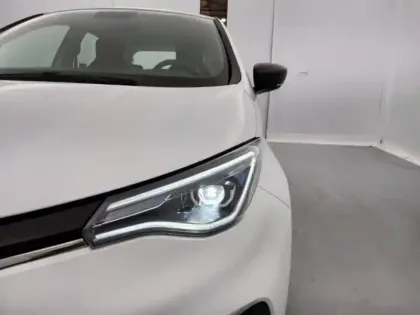 Photo 9 Renault Zoé Zoe Life charge normale R110