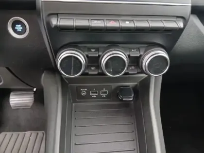 Photo 13 Renault Zoé Zoe Life charge normale R110