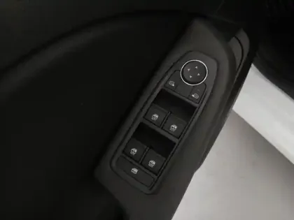 Photo 12 Renault Clio  1.0 TCe 100ch Evolution GPL