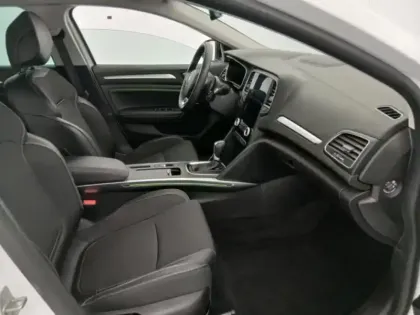 Photo 13 Renault Megane  1.3 TCe 140ch Techno EDC -23