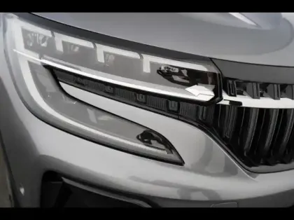 Photo 11 Renault Espace  1.2 E-Tech full hybrid 200ch Iconic 7 places - 24