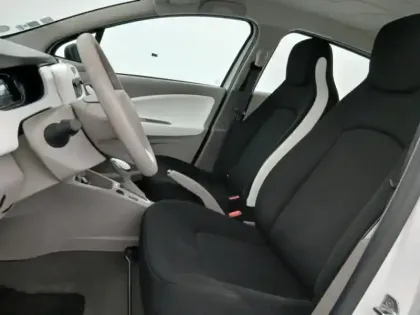 Photo 13 Renault Zoé Zoe Life charge normale R90 MY19