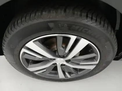 Photo 9 Peugeot 3008  HYBRID 225ch Roadtrip e-EAT8