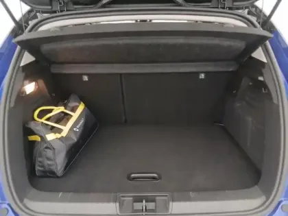 Photo 8 Renault Captur  1.6 E-Tech hybride 145ch Iconic