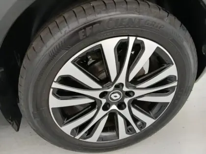 Photo 9 Renault Captur  1.6 E-Tech hybride 145ch Iconic