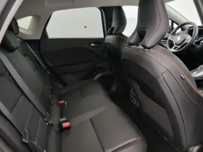 Photo 7 Renault Captur  1.6 E-Tech hybride 145ch Iconic