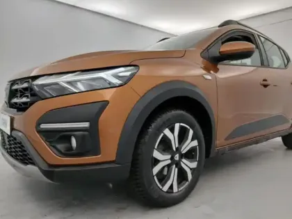 Photo 10 Dacia Sandero  1.0 TCe 90ch Stepway Confort