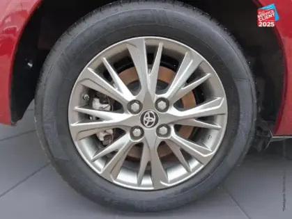 Photo 9 Toyota Yaris  100h Dynamic 5p