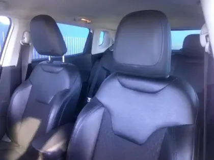 Photo 14 Jeep Compass  1.4 MultiAir II 140ch Brooklyn Edition 4x2 Euro6d-Temp