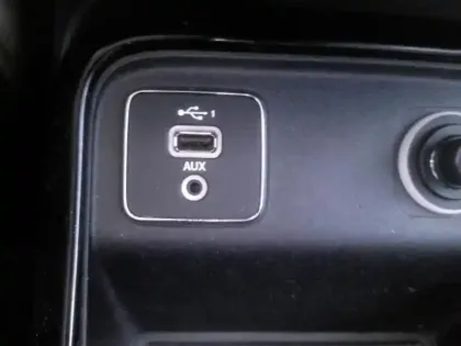 Photo 8 Jeep Compass  1.4 MultiAir II 140ch Brooklyn Edition 4x2 Euro6d-Temp