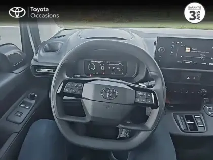 Photo 8 Toyota Proace  CITY Medium Electric 136ch 50 kWh Start MC24