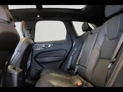 Photo 37 Volvo XC60  T6 Hybride Rechargeable 253 + 145ch Black Edition Geartronic 8 AWD