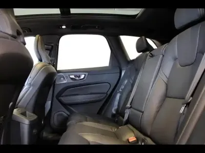 Photo 25 Volvo Xc60  T6 Hybride Rechargeable 253 + 145ch Black Edition Geartronic 8 AWD