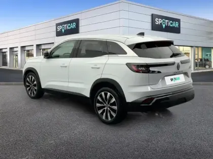 Photo 29 Renault Austral  E-Tech hybrid 200 Techno