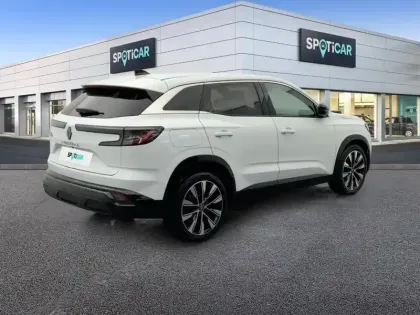 Photo 1 Renault Austral  E-Tech hybrid 200 Techno