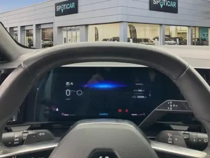 Photo 20 Renault Austral  E-Tech hybrid 200 Techno