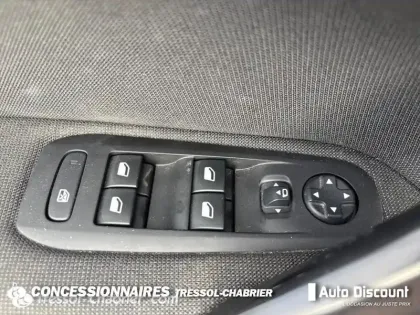 Photo 19 Peugeot 308  BlueHDi 130ch S&S EAT8 Allure