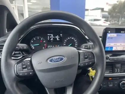 Photo 25 Ford Fiesta  1.1 85ch Cool & Connect 5p Euro6.2