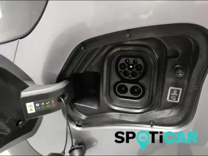 Photo 8 Peugeot Expert  Fg M 136ch (100kW) Batterie 75 kWh Pack Premium Connect