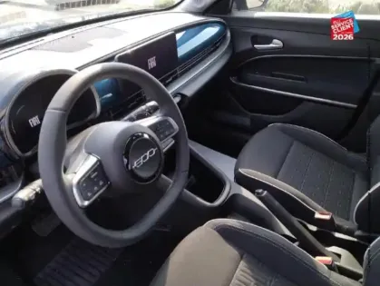 Photo 14 Fiat 600  1.2 Hybrid Turbo 145ch Pop DCT6 Step 2