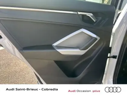 Photo 45 Audi Q3  45 TFSI e 245ch Business line S tronic 6