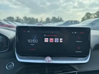 Photo 12 Peugeot 208  1.2 Hybrid 100ch Allure e-DCS6