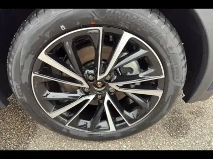 Photo 13 Toyota C-HR  2.0 Hybride Rechargeable 225ch Collection MY25