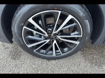 Photo 12 Toyota C-HR  2.0 Hybride Rechargeable 225ch Collection MY25