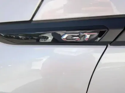 Photo 9 Peugeot 2008  1.2 PureTech 130ch S&S GT