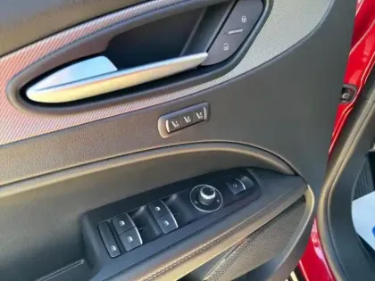 Photo 14 Alfa Romeo Stelvio  2.2 Diesel 160ch Veloce AT8