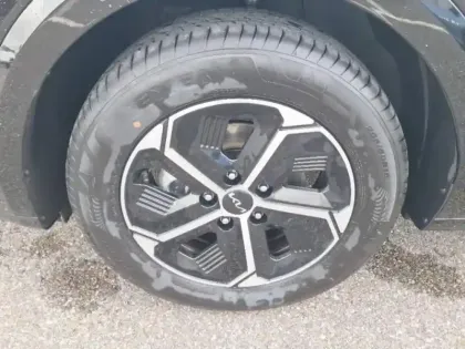 Photo 8 Kia Niro  1.6 GDi 129ch HEV Active DCT6